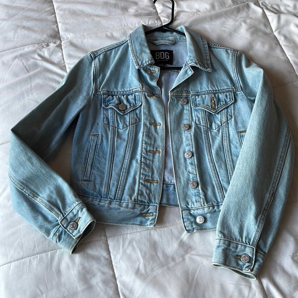 BDG Urban Ourfitters blue small jean jacket cute